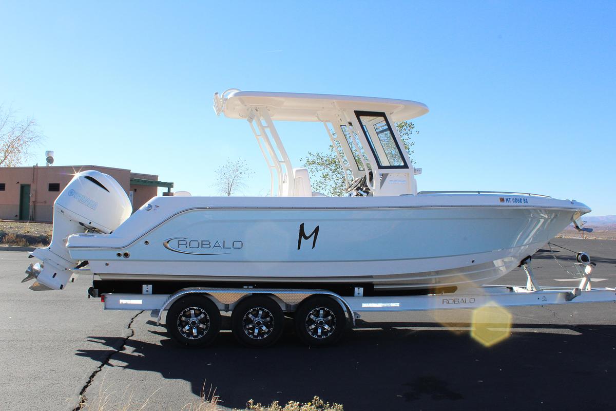 Used 2020 ROBALO R272
