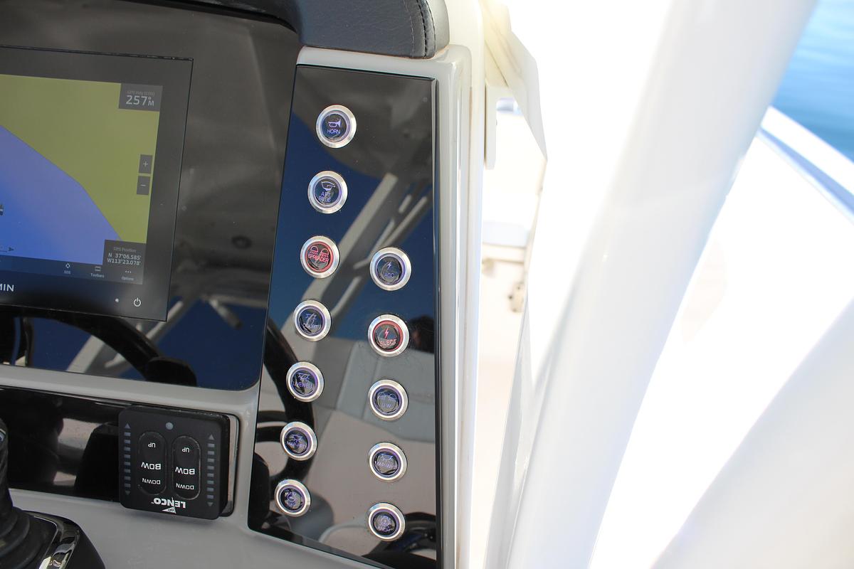 Used 2020 ROBALO R272