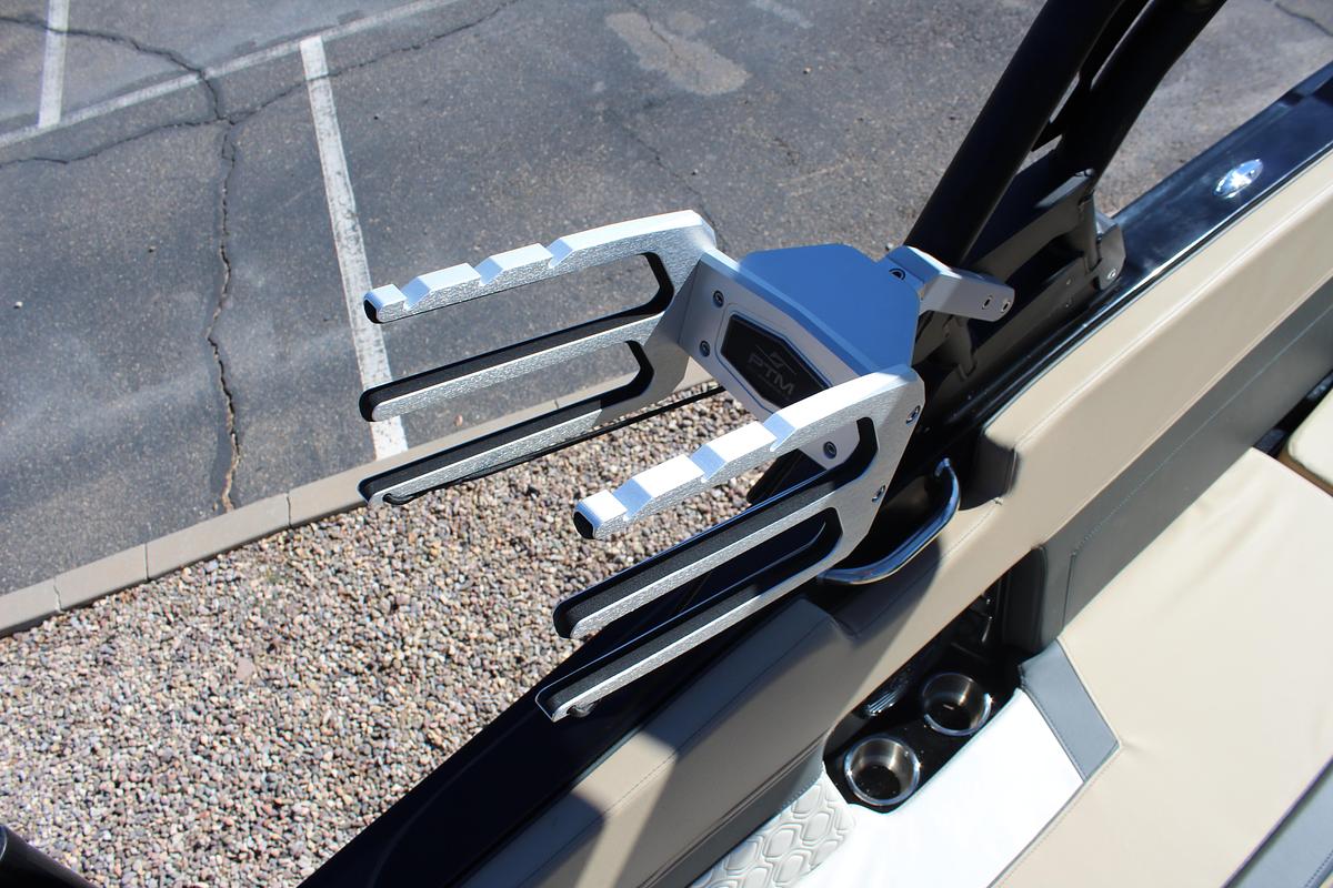 2026 Heyday Wake Boats H22