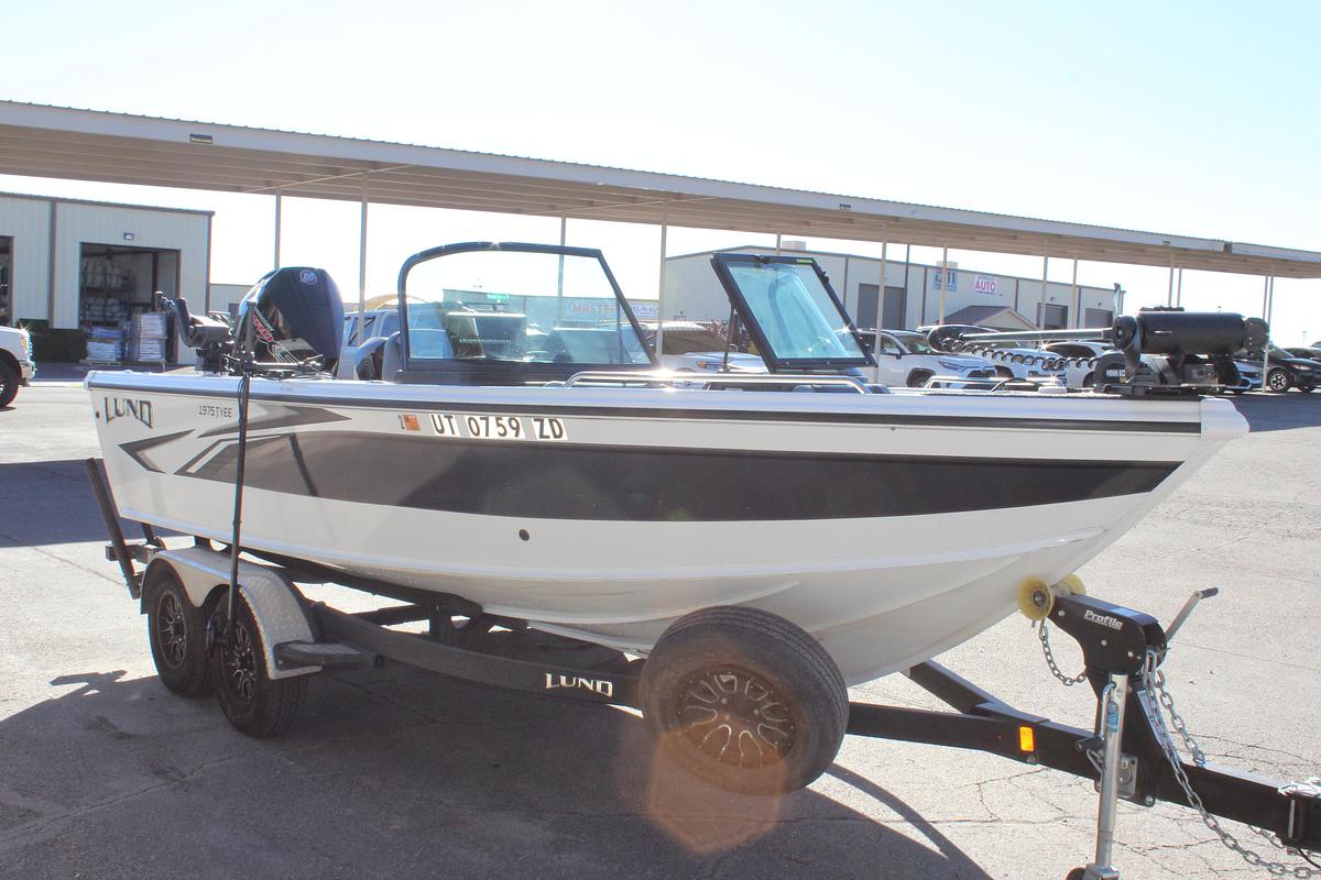 Used 2022 Lund 1975 Tyee Sport