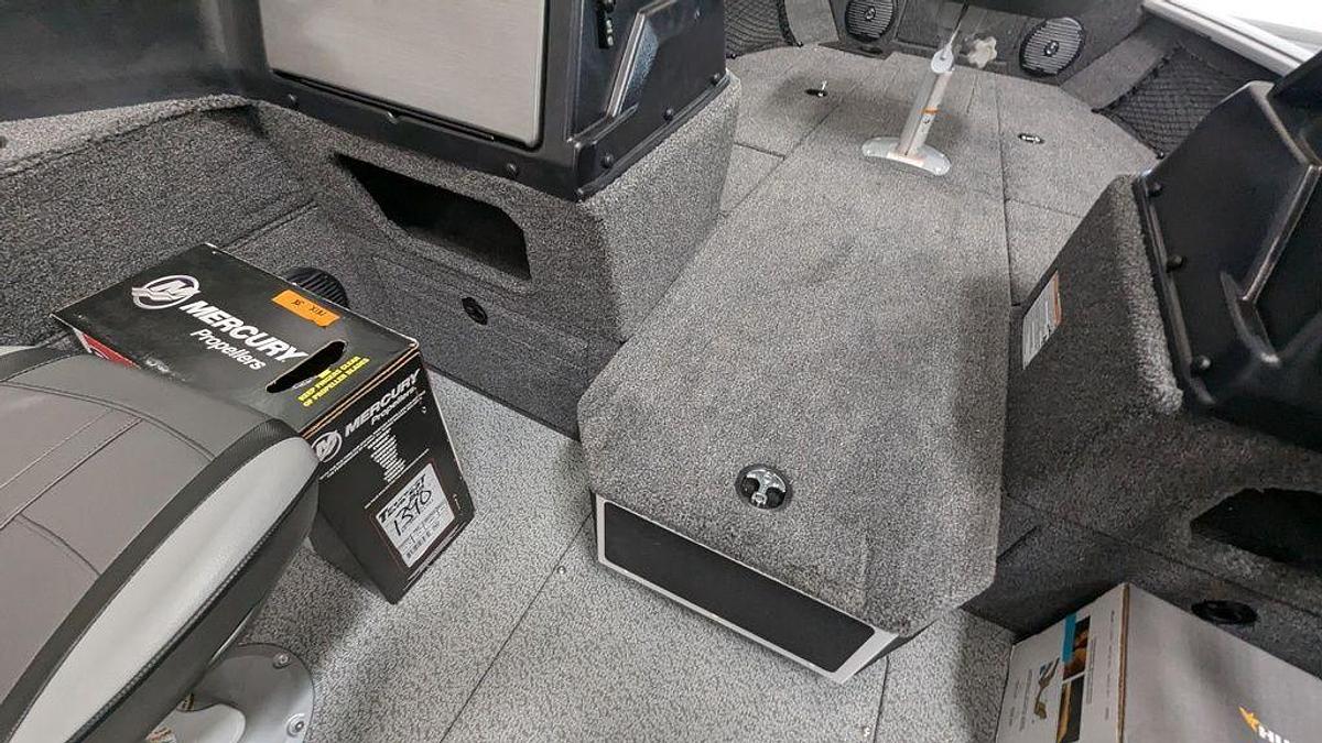 2025 Lund 1875 Impact XS Sport