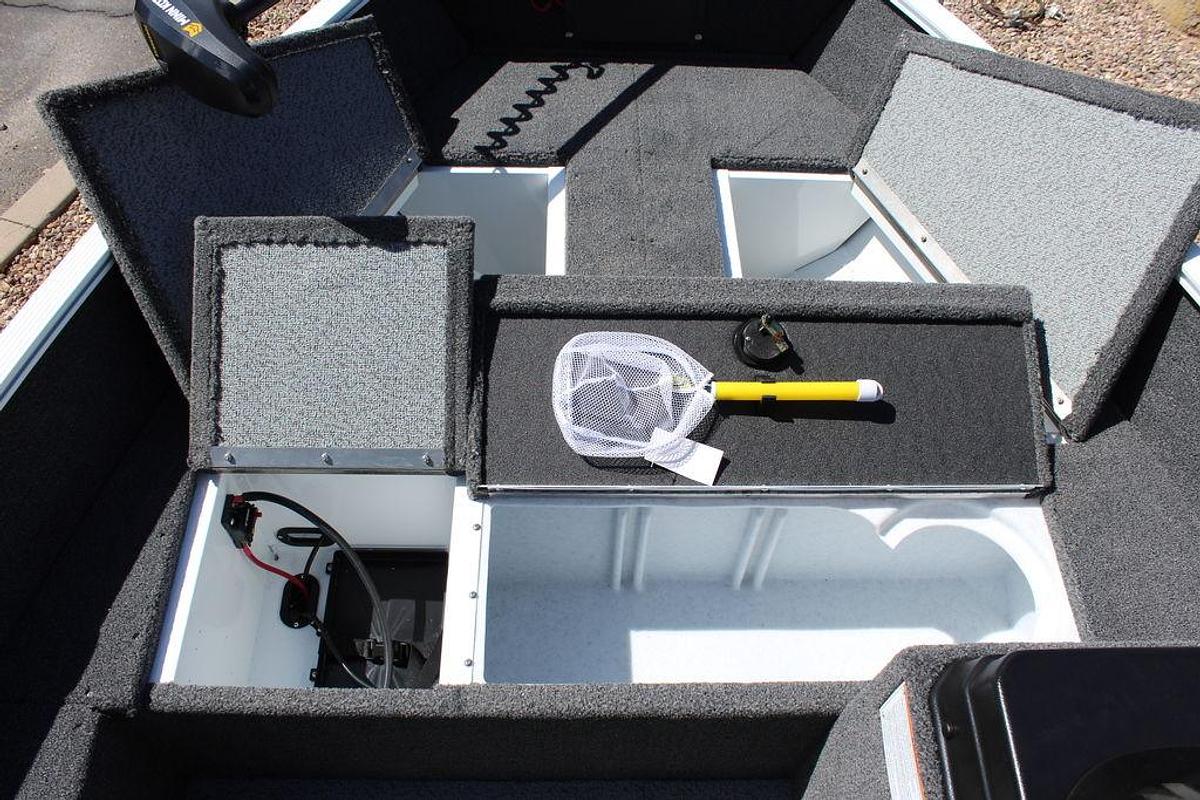 2025 Lund 1650 Angler SS