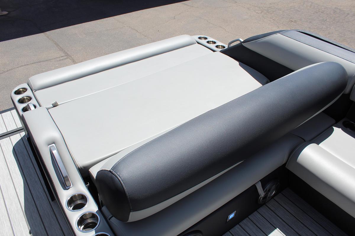 Used 2025 Montara 25 Surf Boss 2.0