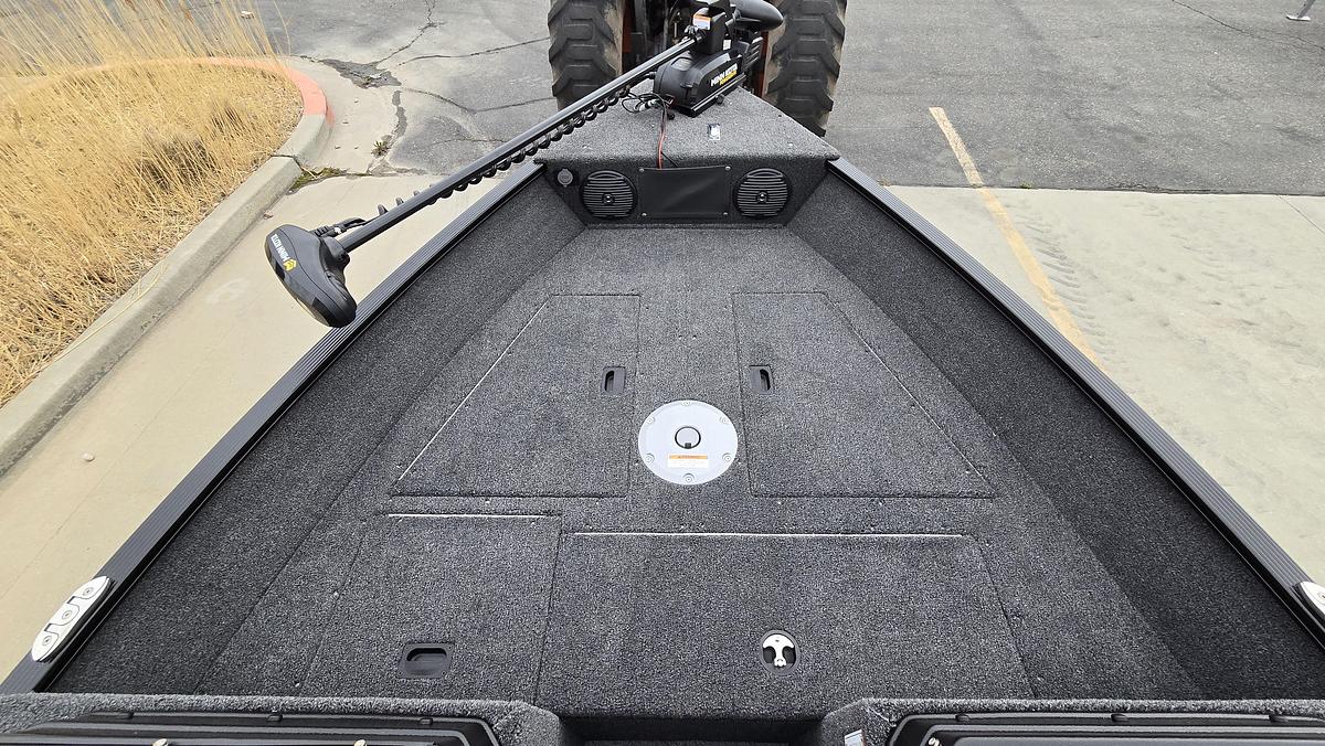 2026 Lund 1650 Angler Sport