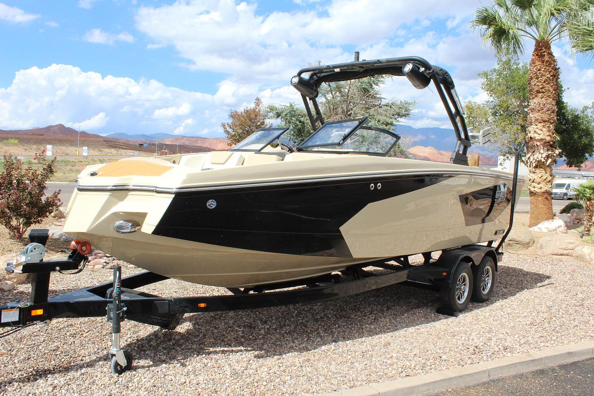 2026 Heyday Wake Boats WTSURF