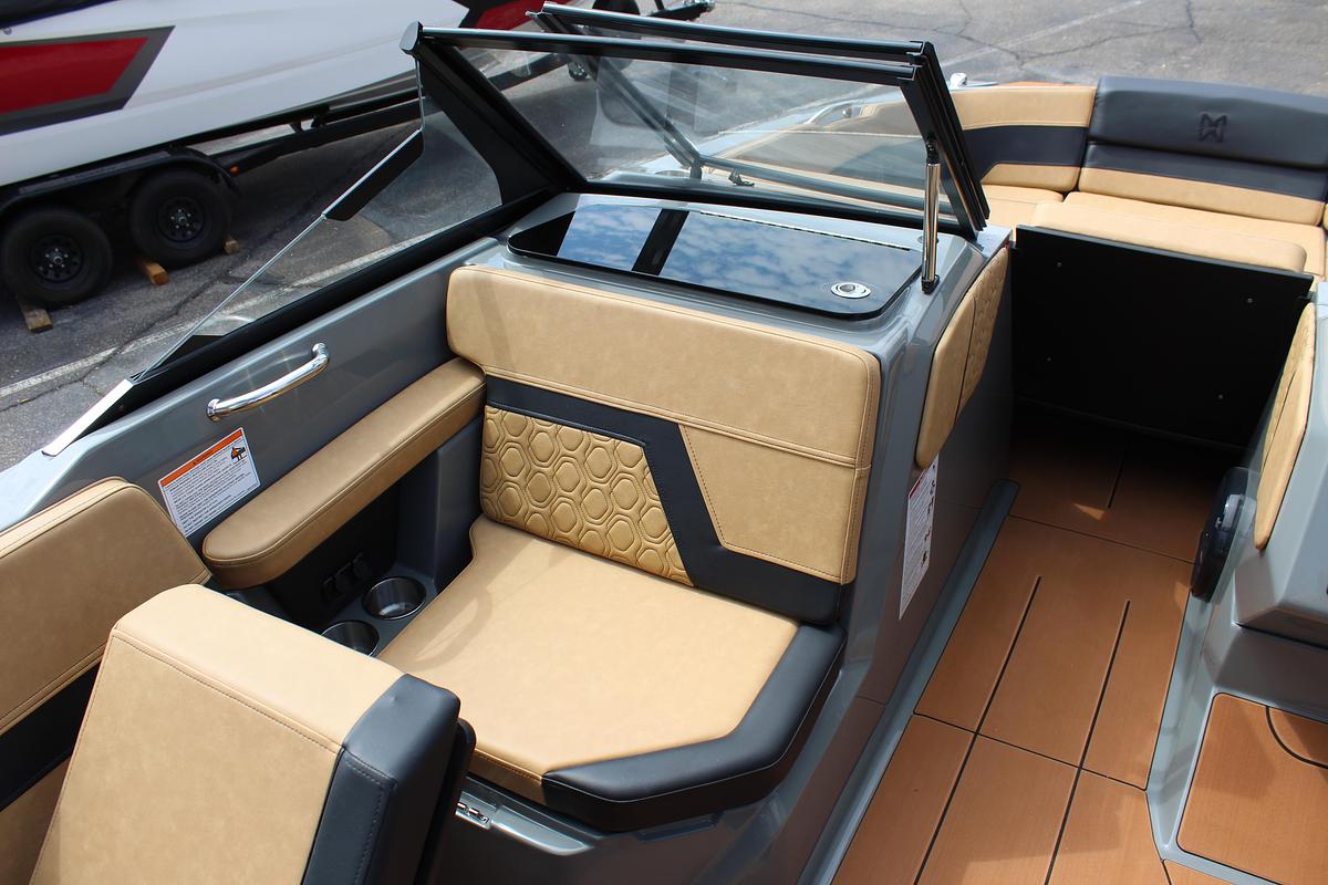 2027 Heyday Wake Boats H22