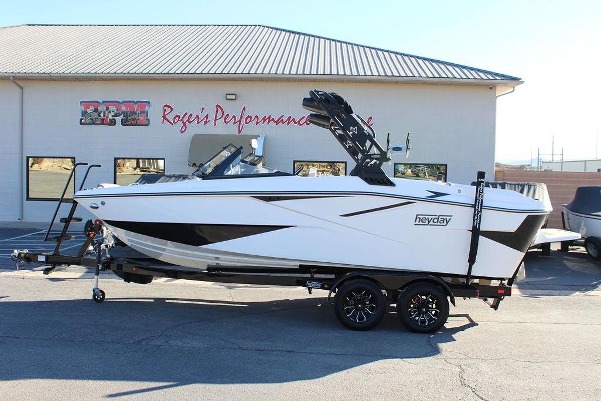 2025 Heyday Wake Boats H22