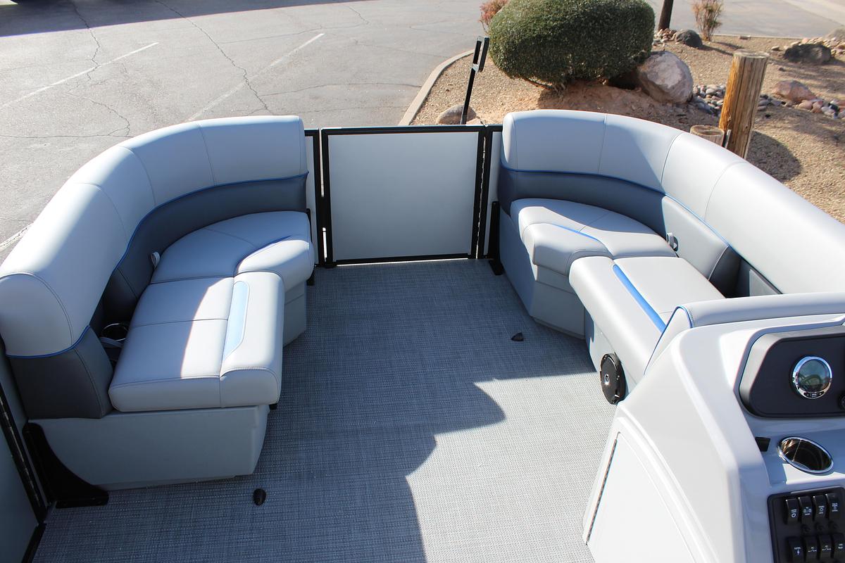 2026 Bentley Pontoons 203 Bolt