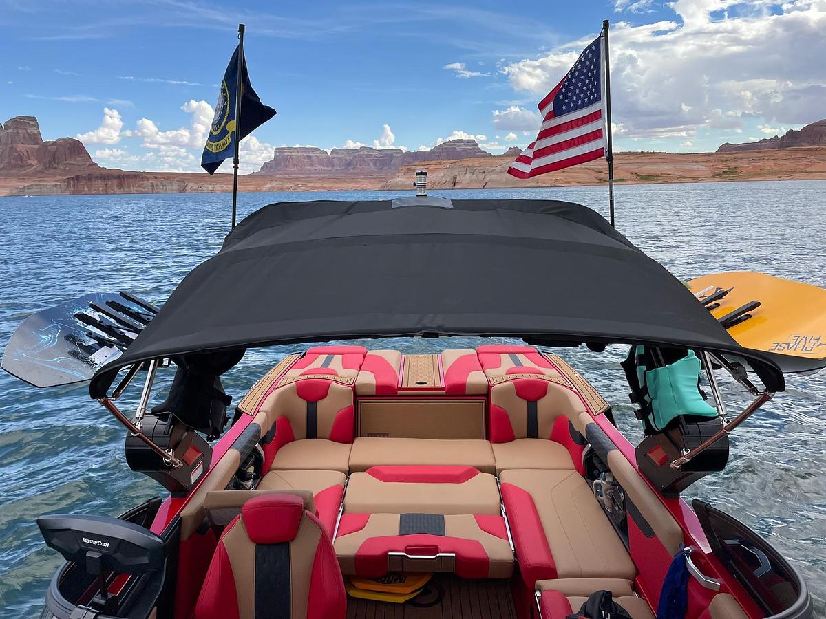 Used 2022 Mastercraft XT24