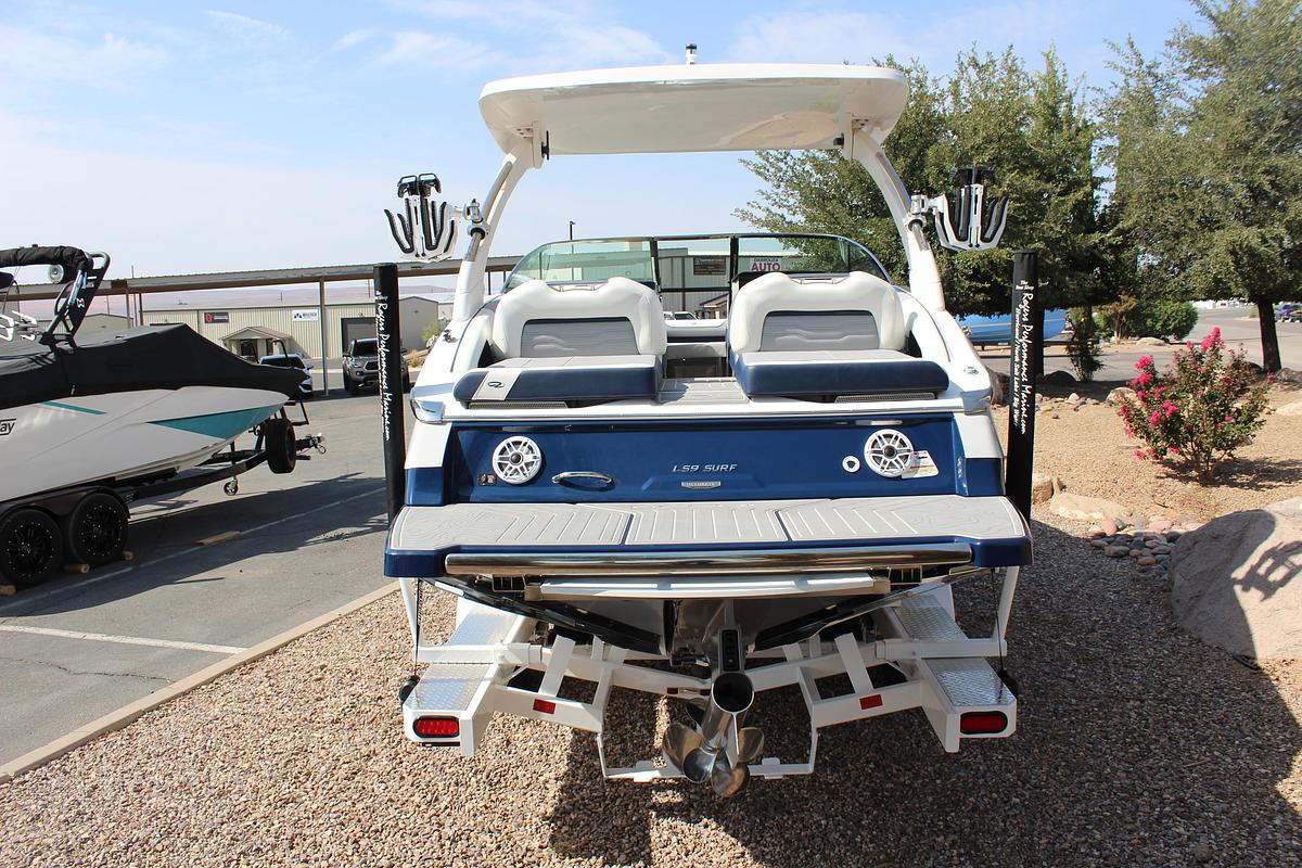 2026 Regal LS9 Surf Ultimate (Dealer Demo)