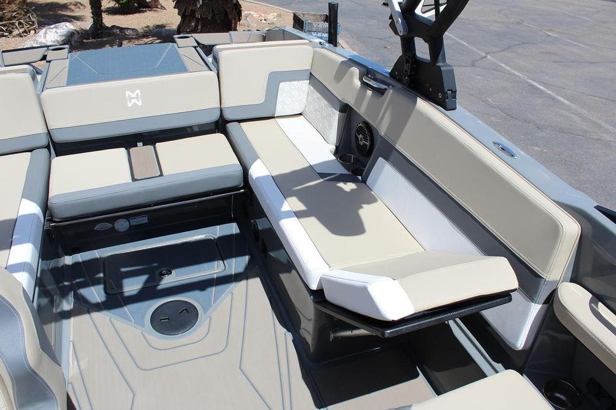 2025 Heyday Wake Boats H22