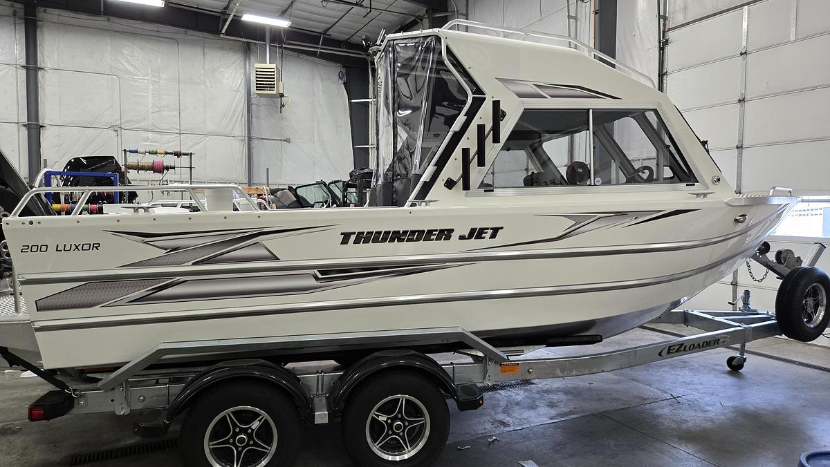 2026 Thunder Jet 200 Luxor