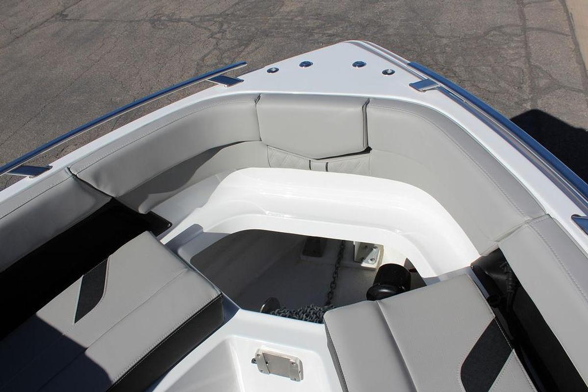 2025 Monterey Elite 27