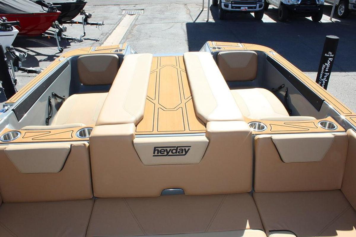 2025 Heyday Wake Boats WTSURF