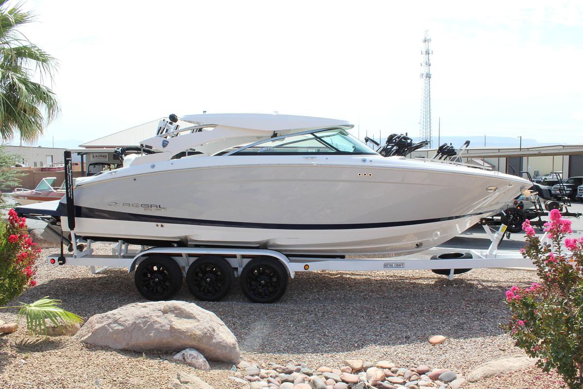 2026 Regal LS9 Surf Ultimate (Dealer Demo)