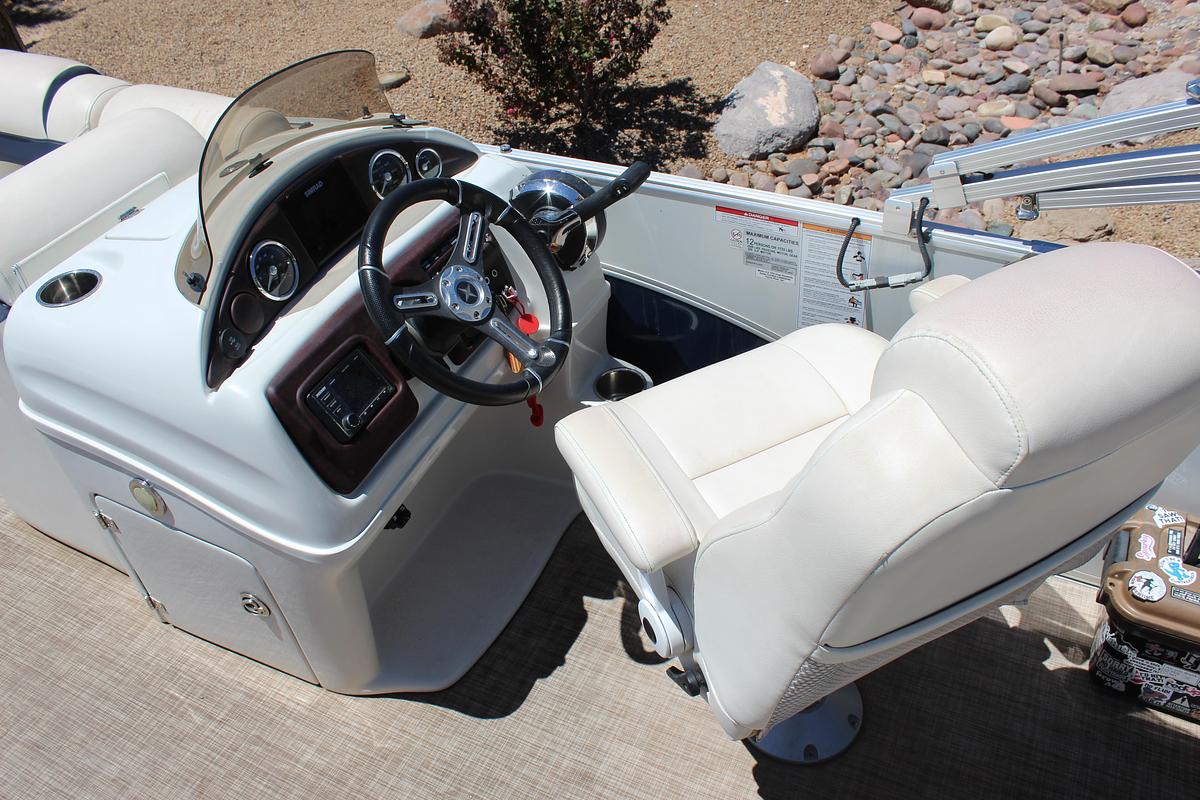 Used 2020 Berkshire 25 STS RearFish Tritoon