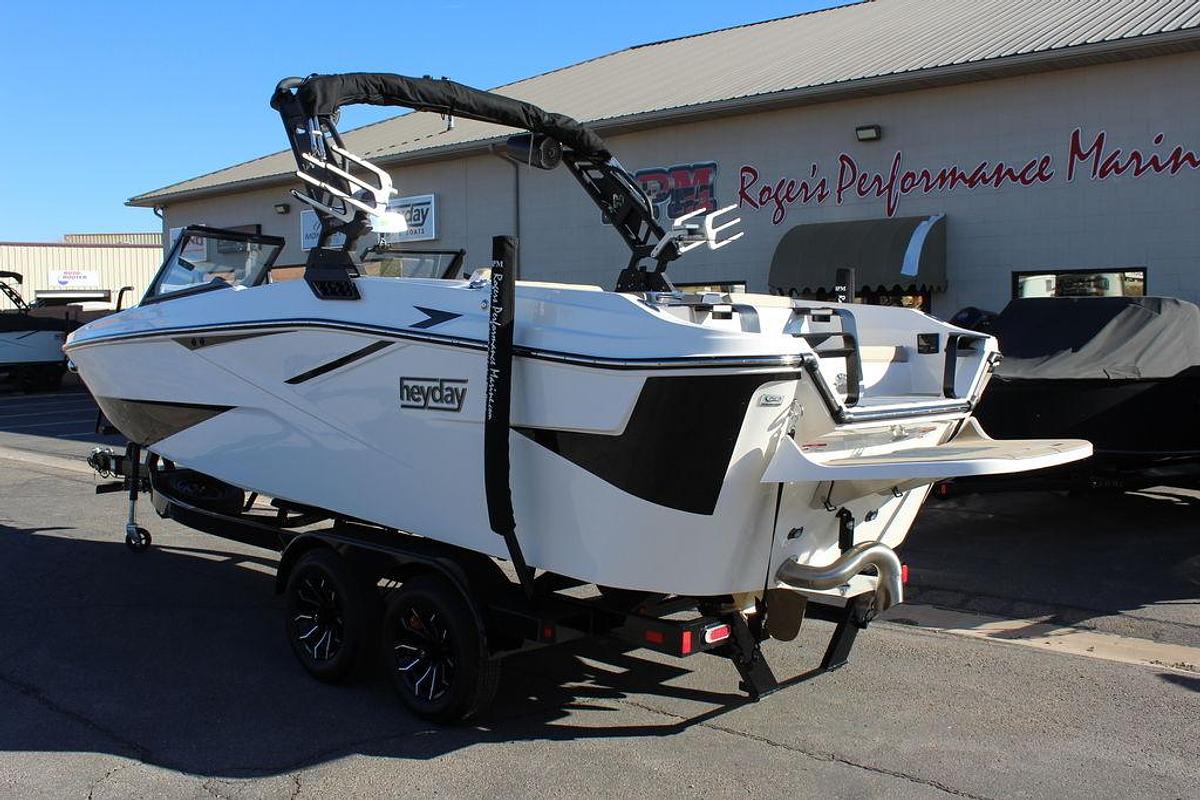 2025 Heyday Wake Boats H22