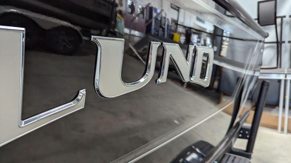 2025 Lund 1875 Fisherman Sport