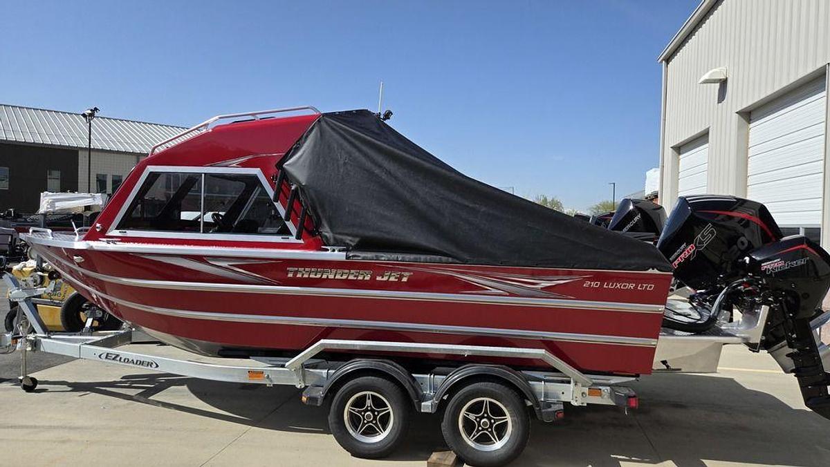2025 Thunder Jet 210 Luxor Limited