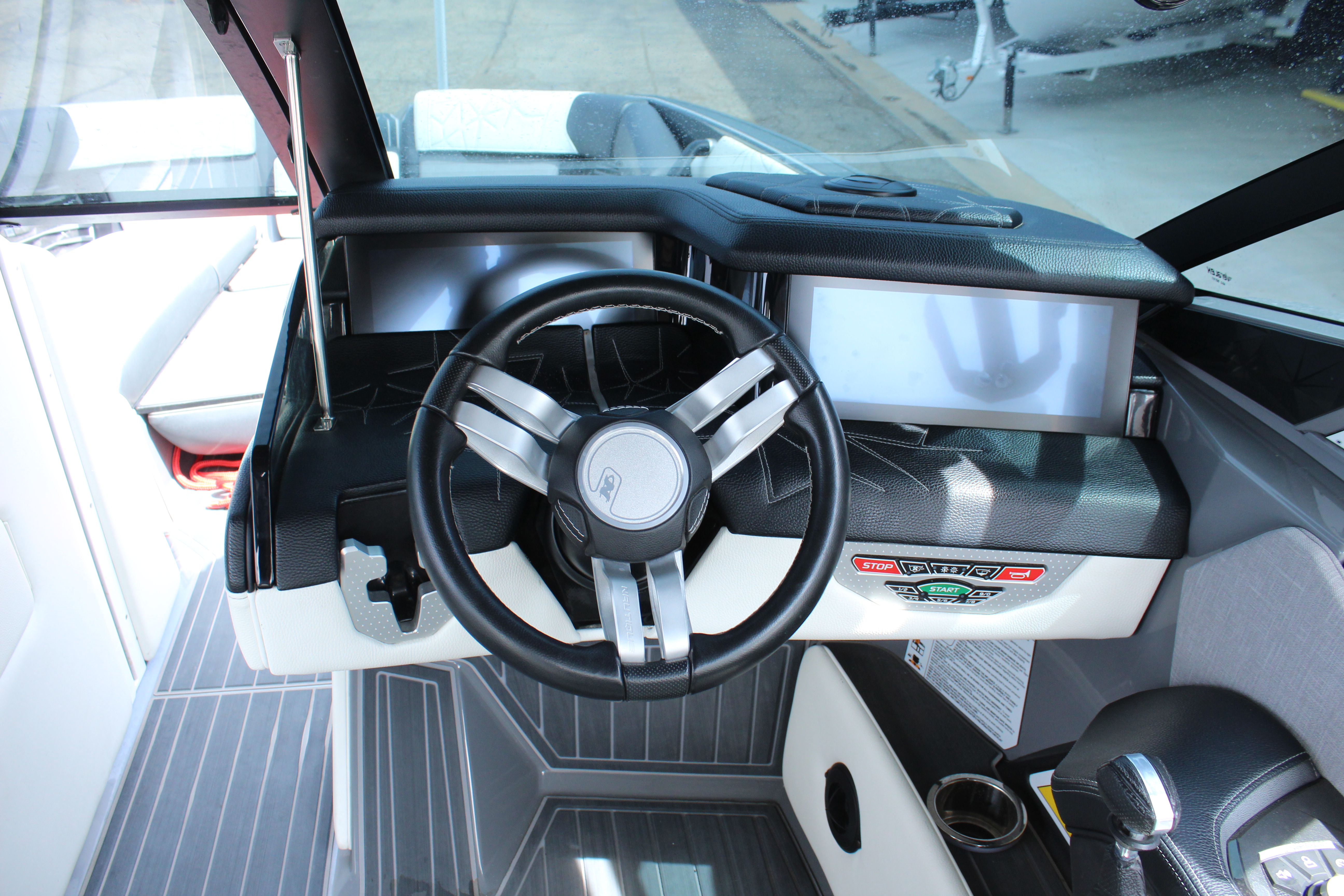 Used 2023 Nautique G25 Paragon