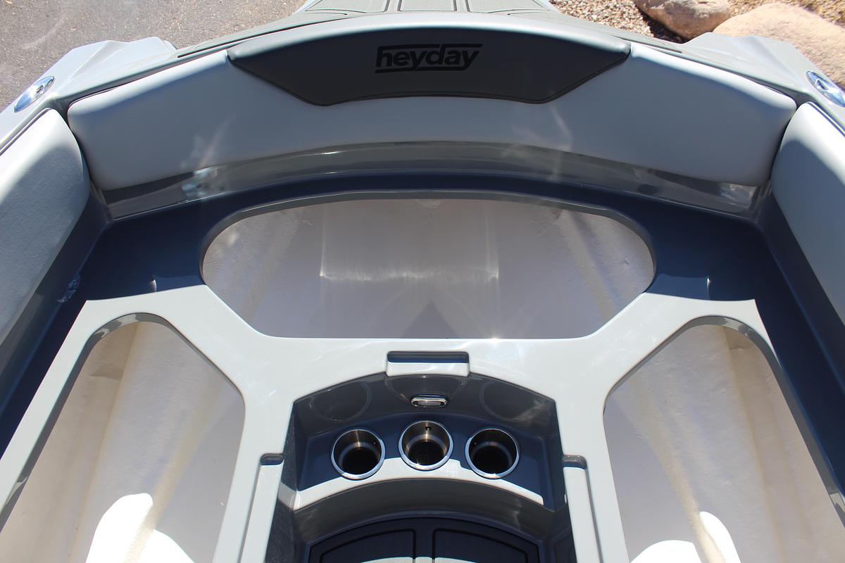 2026 Heyday Wake Boats WTSURF