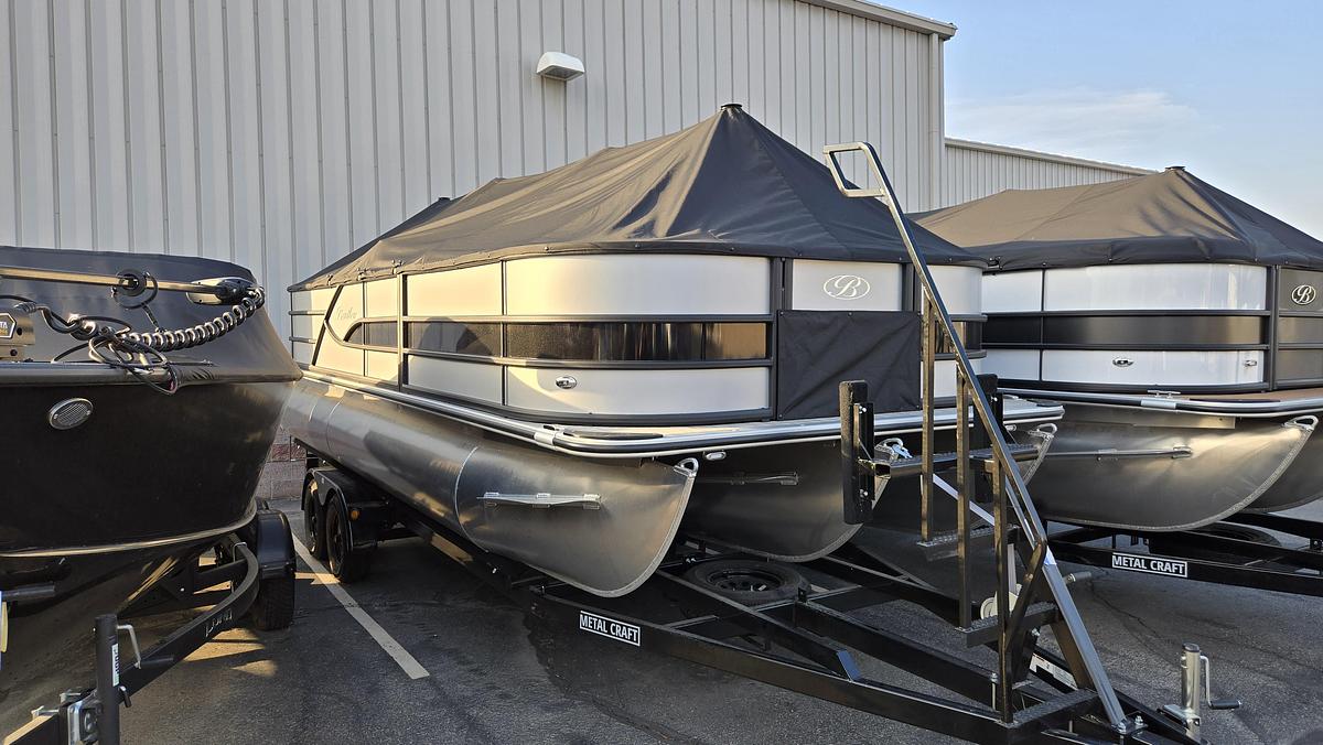 2026 Bentley 223 4PT Pontoon 3/4 Tube