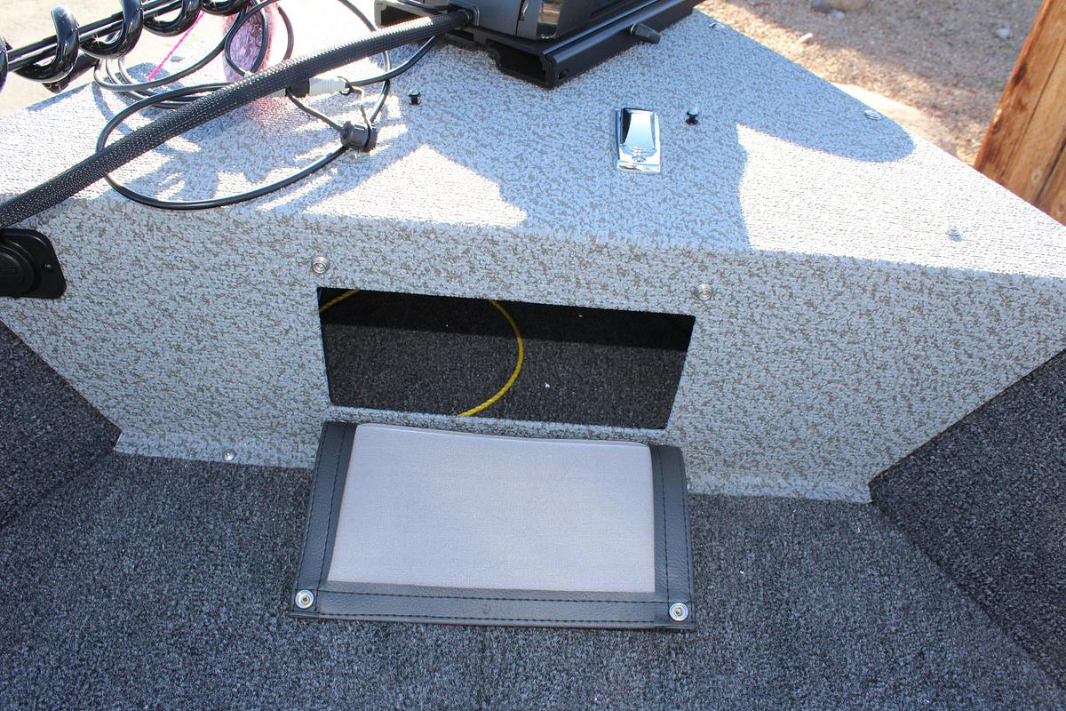 2026 Lund 1650 Angler Sport 