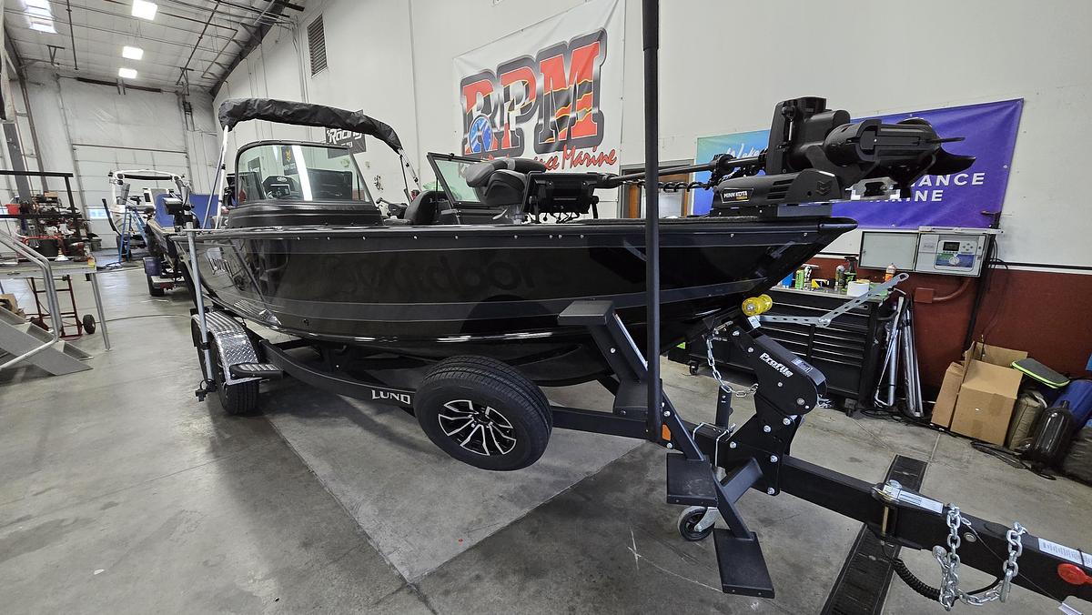 2025 Lund 2075 Impact XS Sport