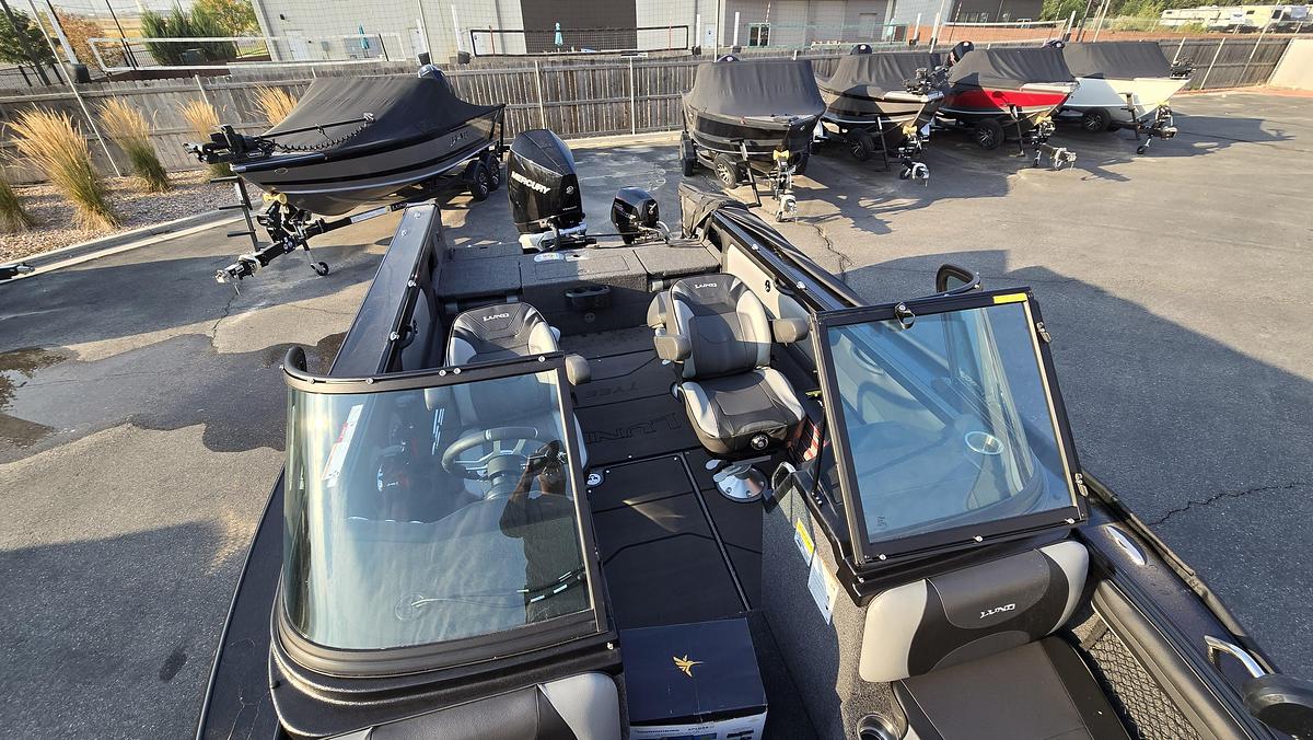 Used 2025 Lund 2075 Tyee Sport