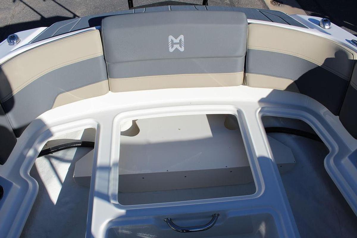 2025 Heyday Wake Boats H22