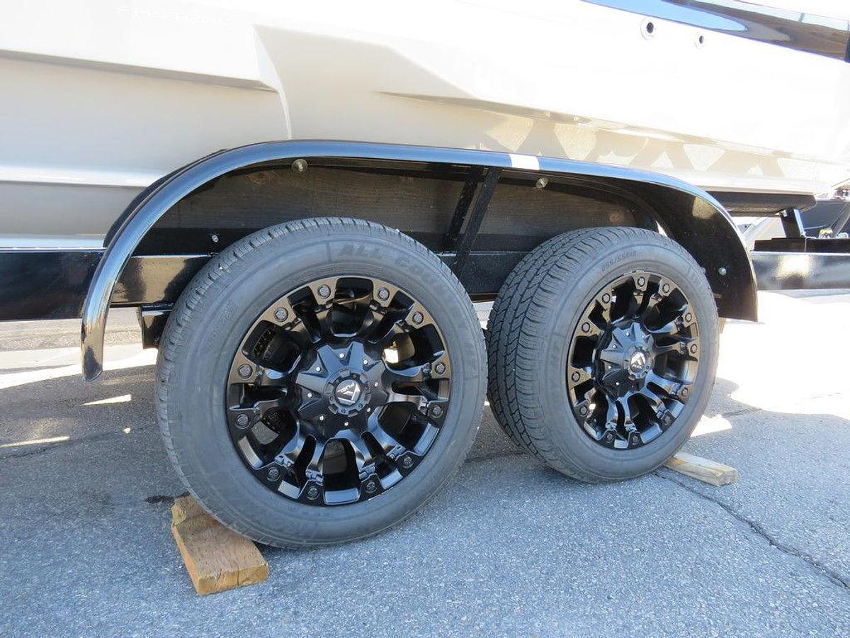 2025 Regal LS6 SURF ULTIMATE