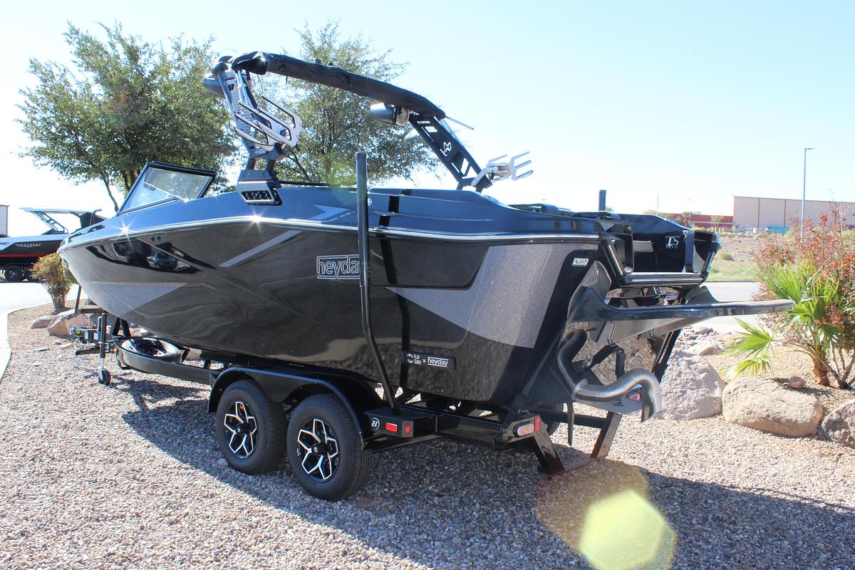 2026 Heyday Wake Boats H22