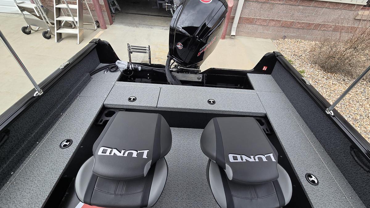 2026 Lund 1800 Explorer Sport