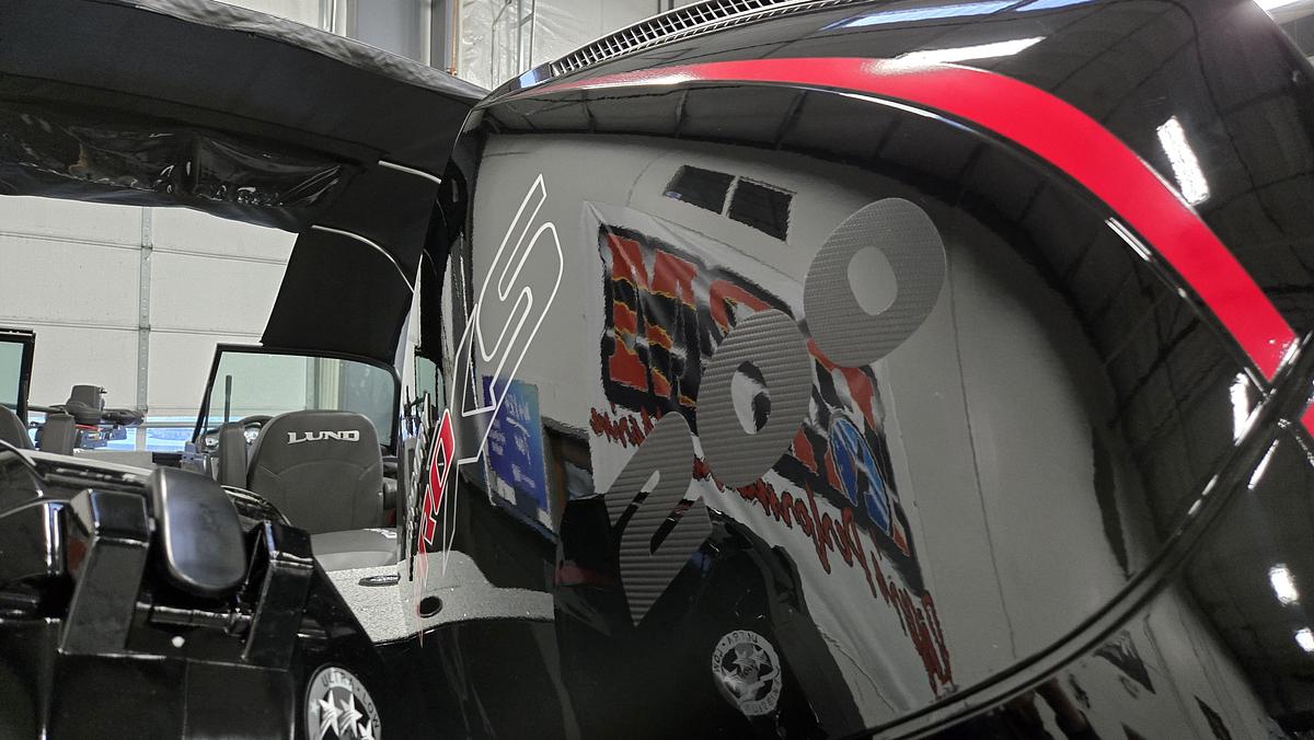 2026 Lund 2075 Fisherman