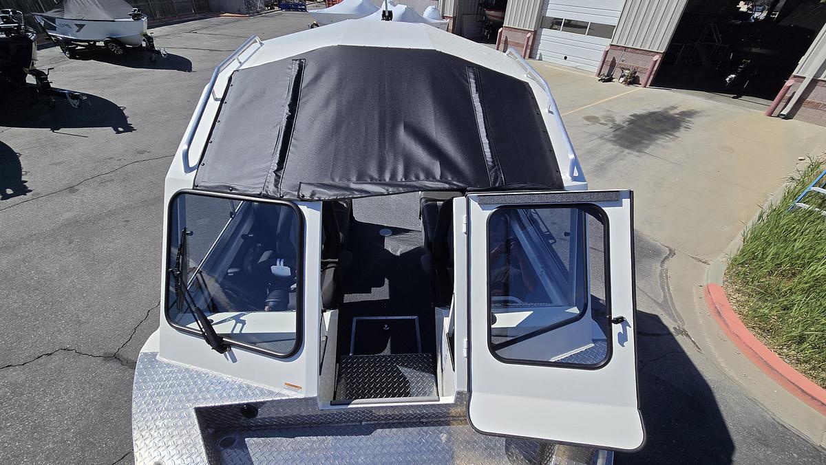 2027 Thunder Jet 200 Luxor