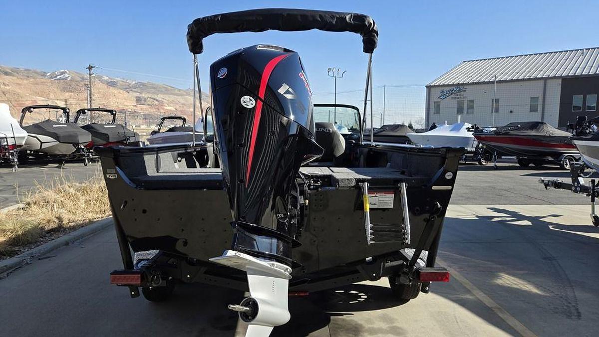 2025 Lund 1875 Crossover XS Sport