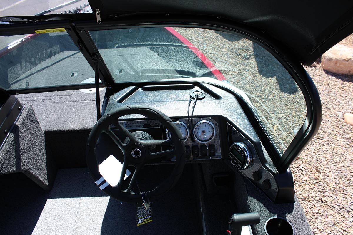 2026 Lund 1650 Angler Sport