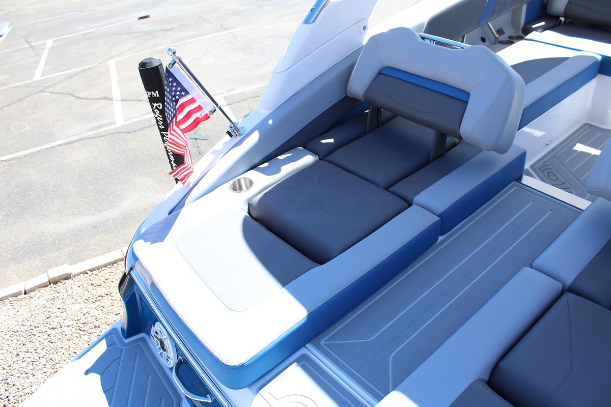 2026 Regal LS6 SURF ULTIMATE