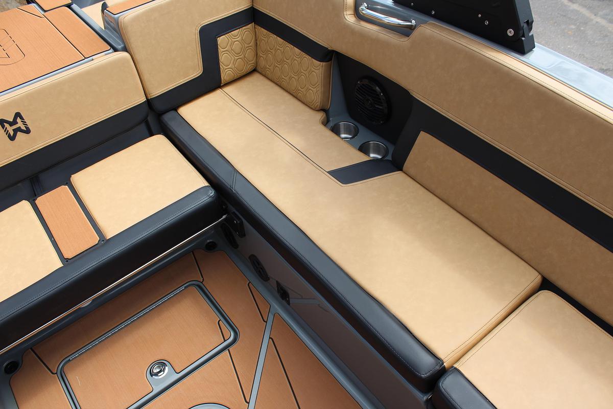 2027 Heyday Wake Boats H22