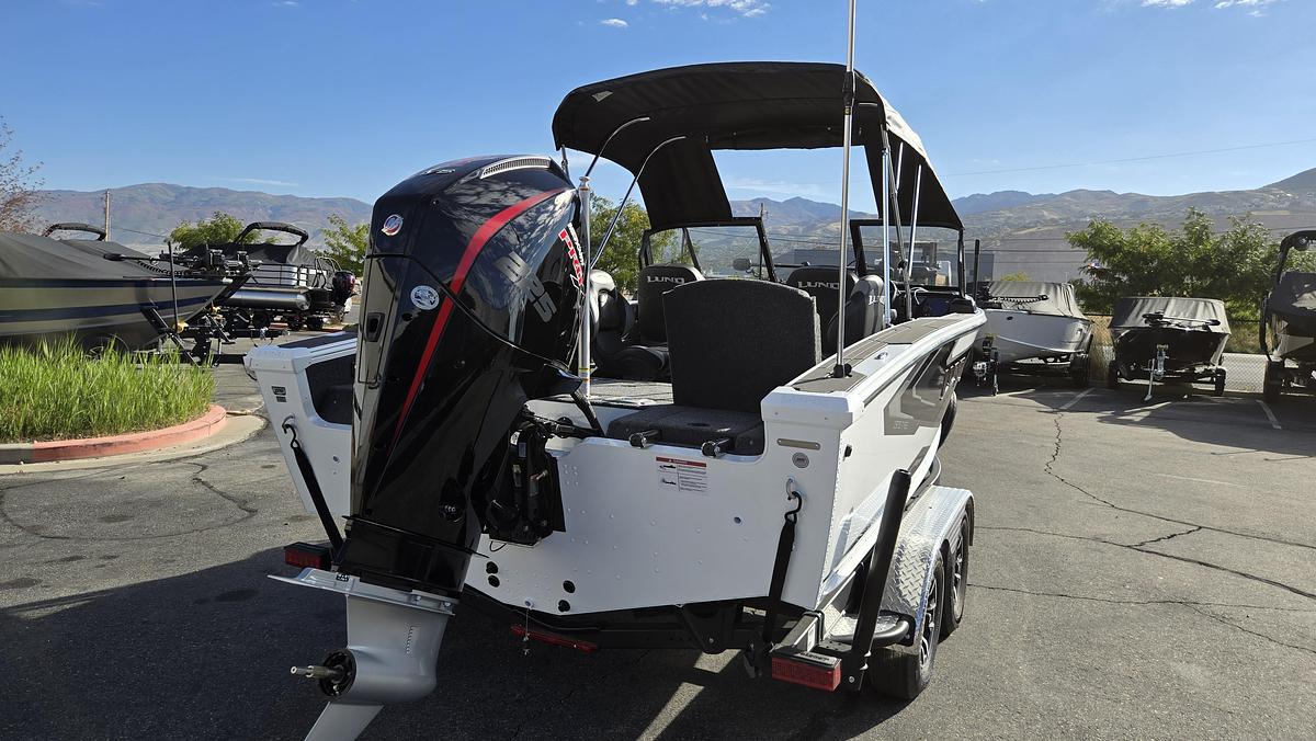 2027 Lund 1975 Tyee Sport