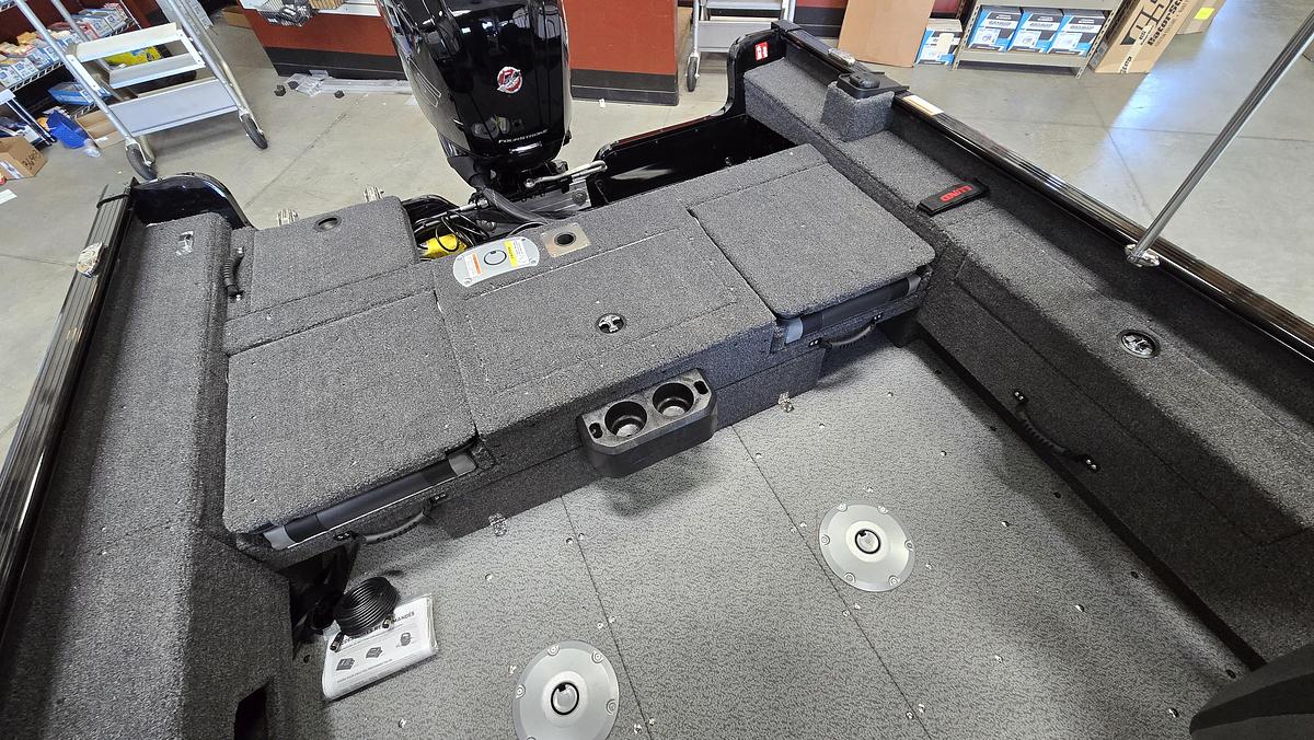 2026 Lund 1775 Adventure Sport