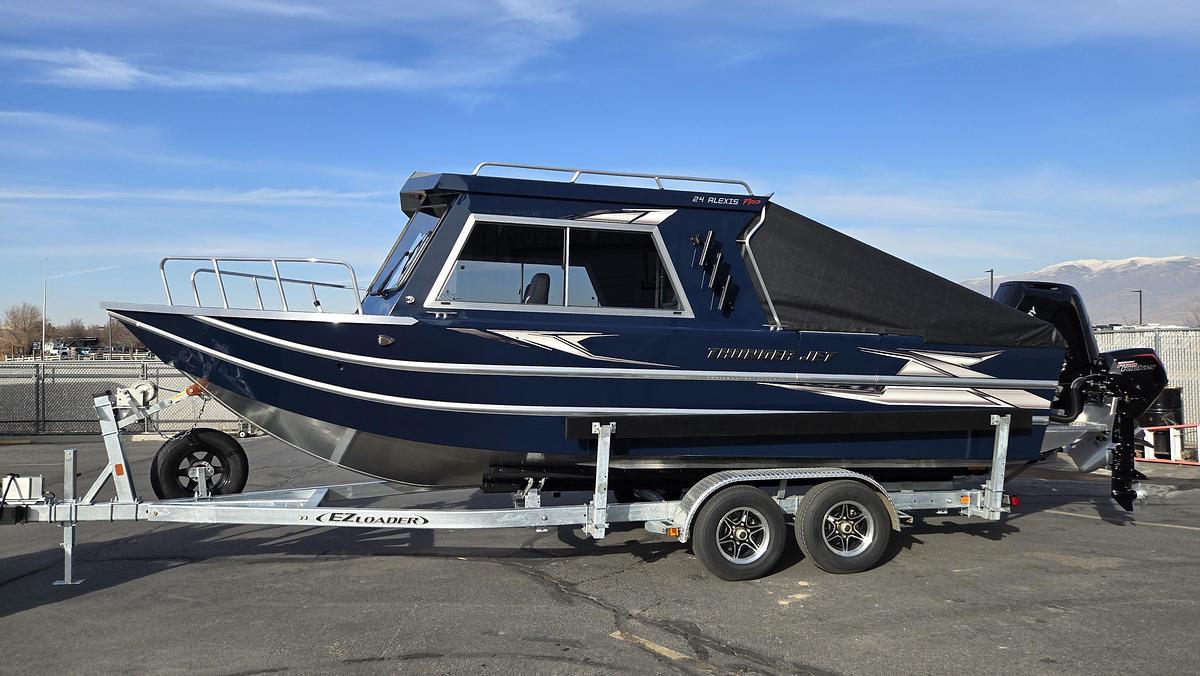 2026 Thunder Jet 24' Alexis Pro