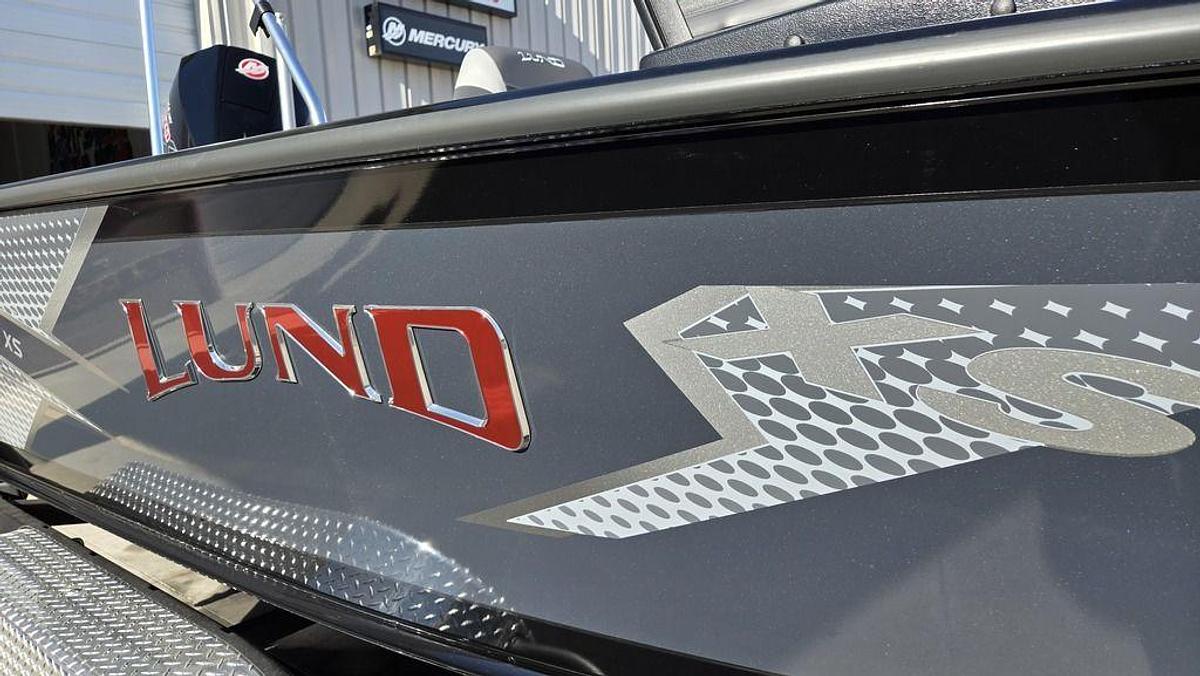 2025 Lund 1875 Crossover XS Sport