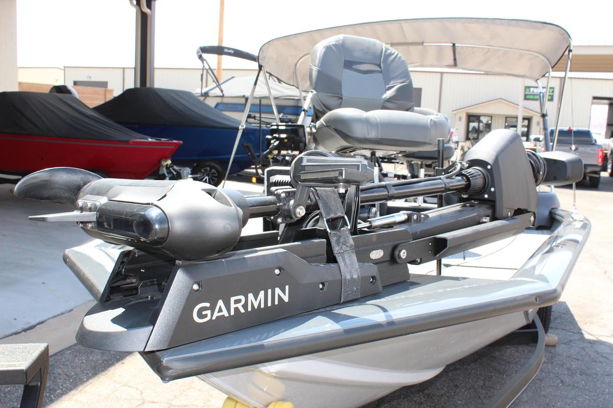 Used 2020  Tracker PRO TEAM 190 TX
