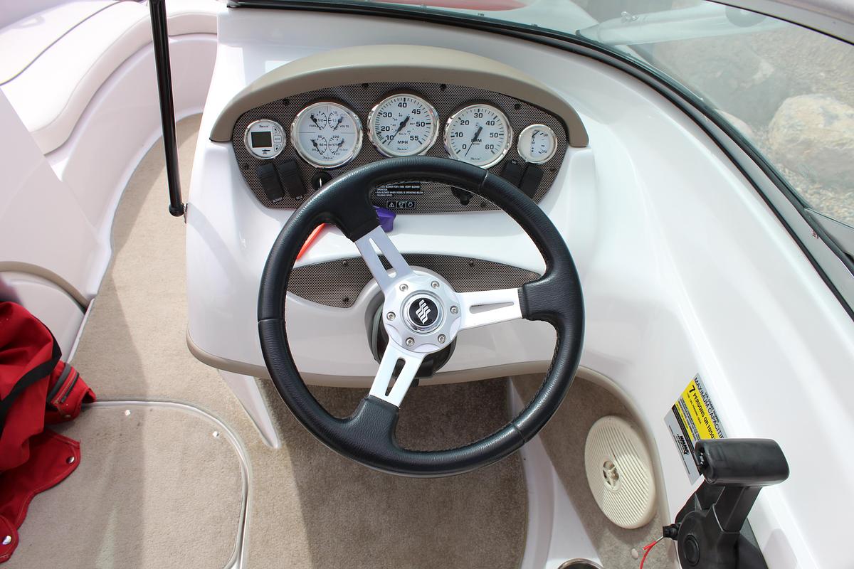 Used 2009 Fourwinns  H180