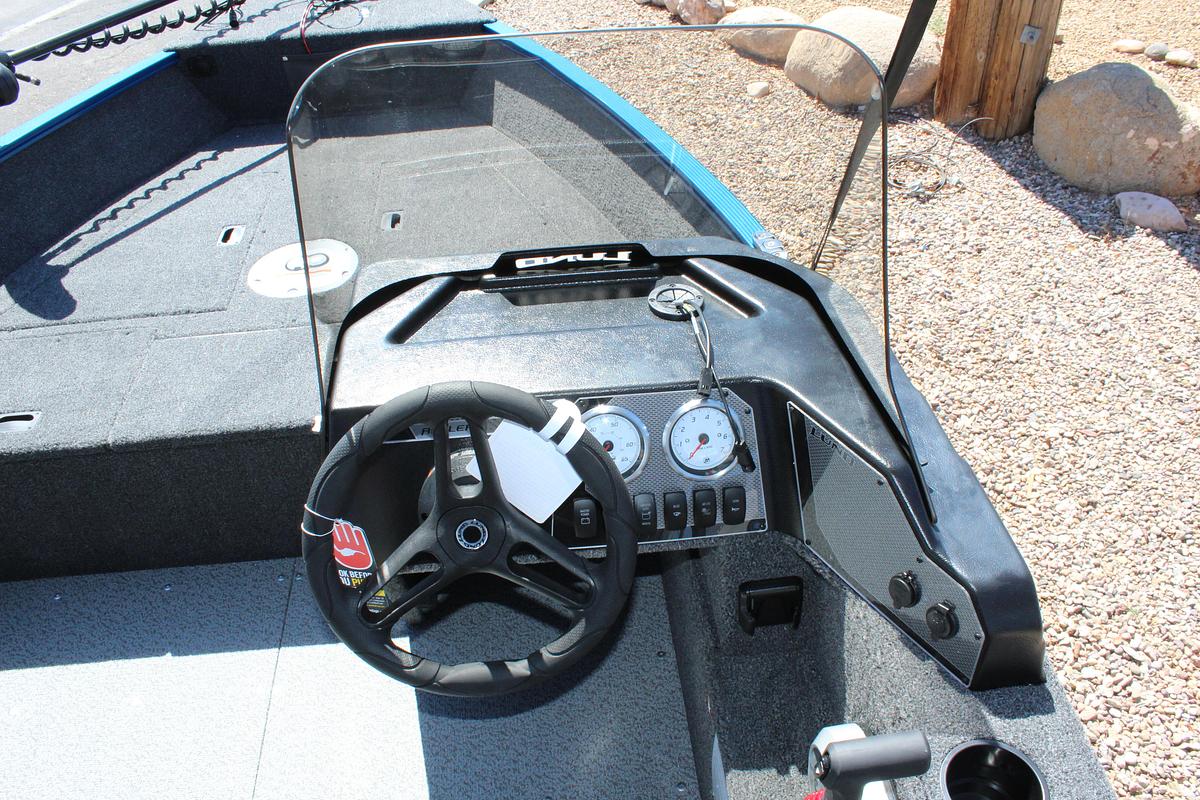 2026 Lund 1650 Angler SS