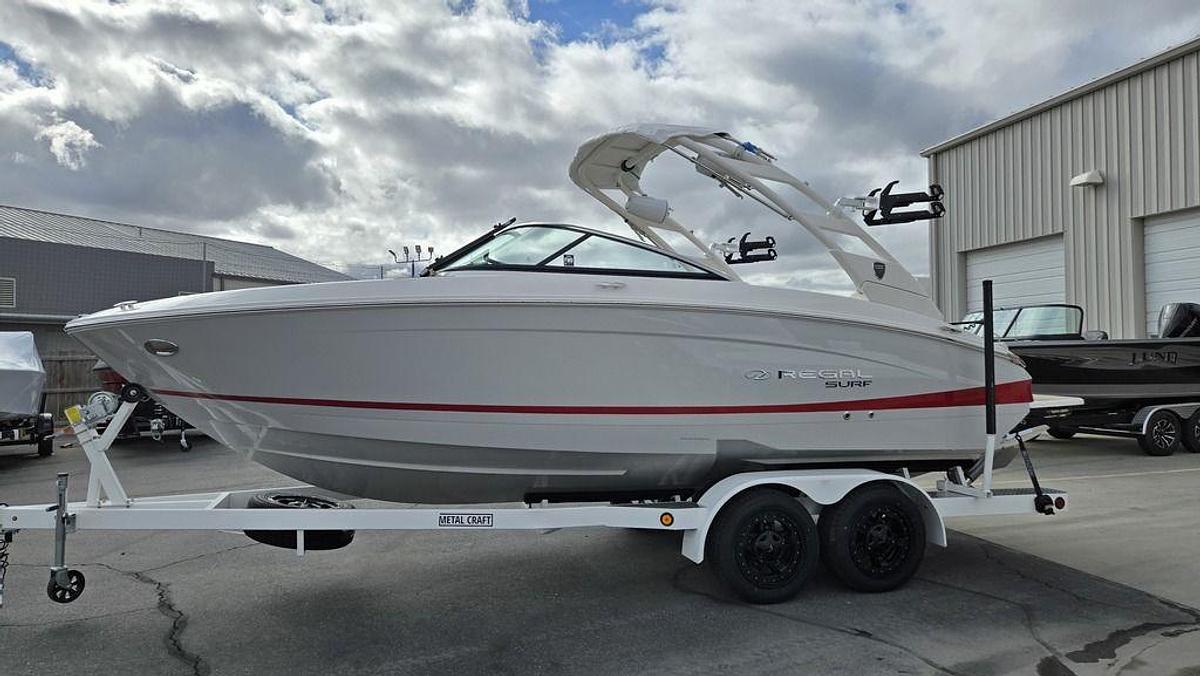 2025 Regal LS4 Surf