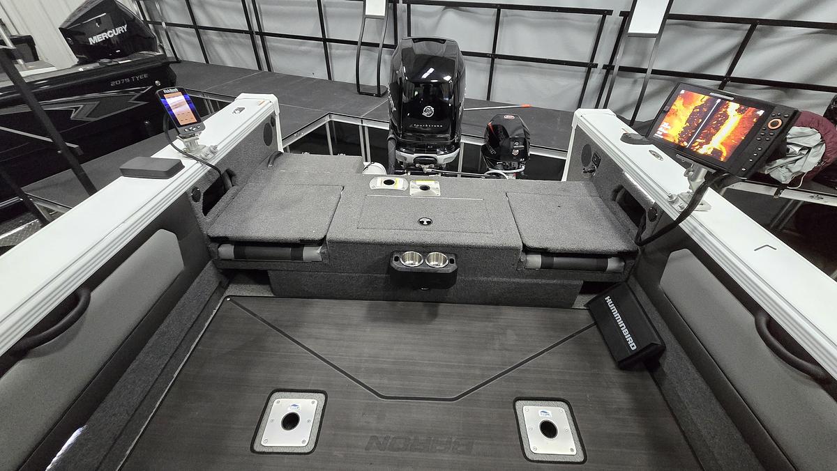 Used 2022 Lund 2275 Baron Sport