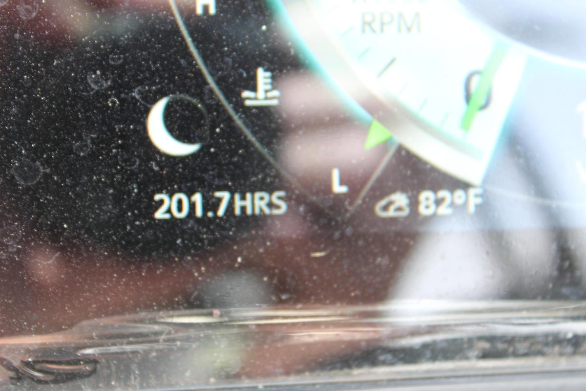 Used 2018 Monterey 218SS Surf