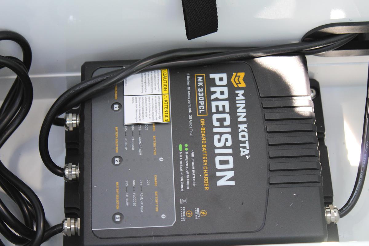 2025 Lund 1775 Adventure Sport